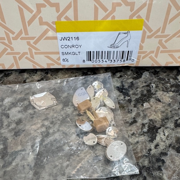 Badgley Mischka Silver Crystal T‑Strap Glitter Heels NEW 8.5 - Picture 11 of 14